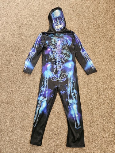 Vampire halloween costume - halloween,